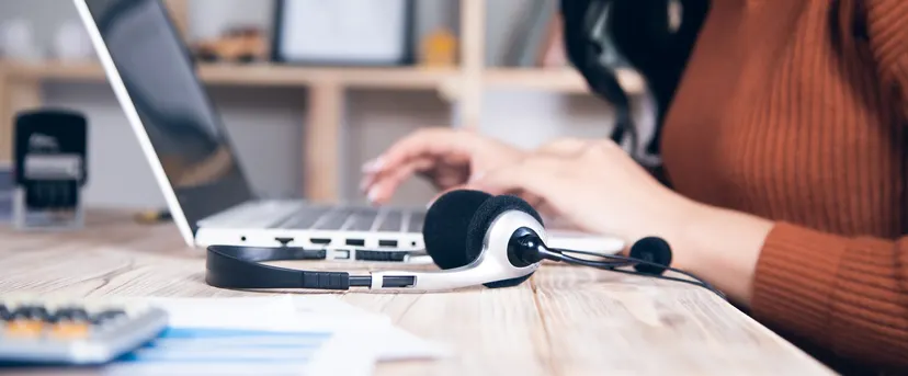 AI chatbot ROI at mid-market in 2026: measure resolution